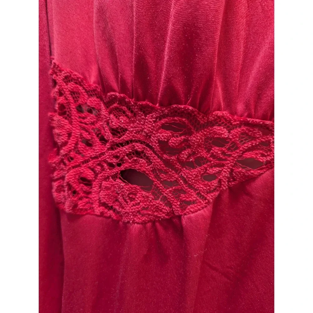 Shadowline Red Long Sleeve Nightgown Lace cutouts Medium‎ vintage READ